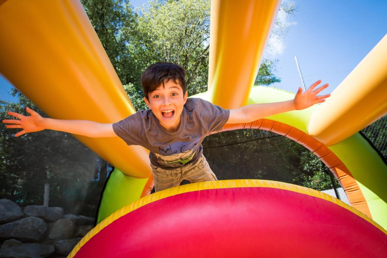 Campsite Le Petit Rocher 4*
